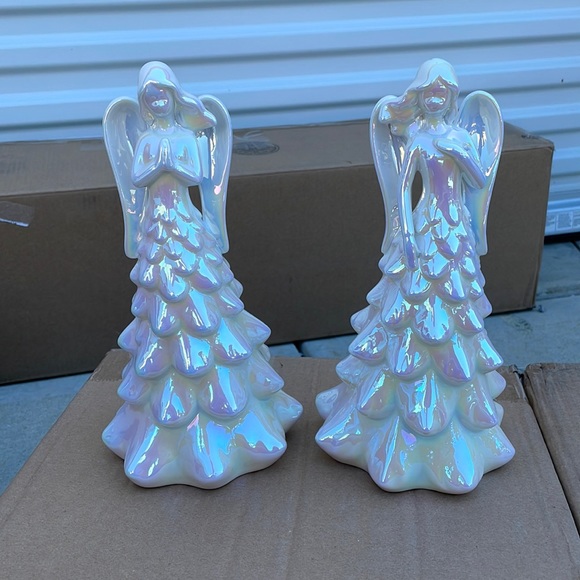 Valerie Parr Hill Other - Valerie Parr Hill Set of 2 Illuminated Iridescent Porcelain Angels